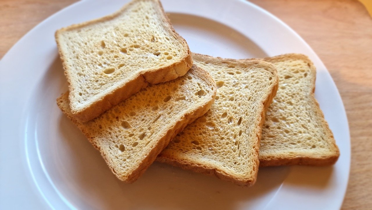 Pan tostado hecho en freidora de aire