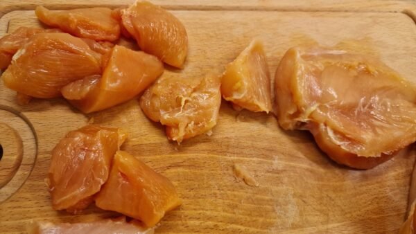 Preparación de nuggets de pollo 1