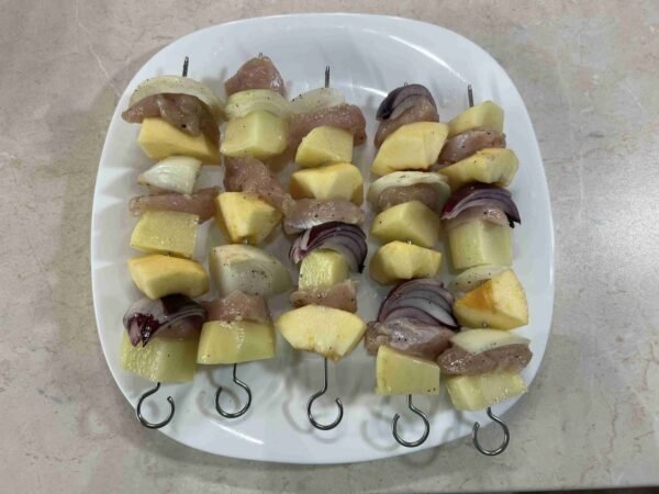 Brochetas de pavo con manzana_02