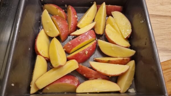 Preparación de las patatas asadas al horno (1)