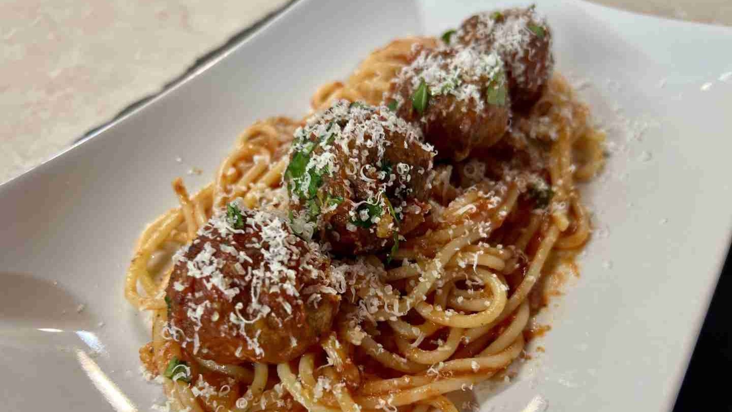 Albondigas con tomate en la freidora de aire 92