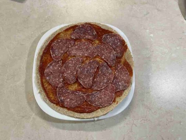 Pizza rapida con base de tortilla 03