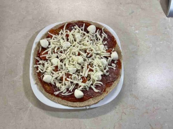 Pizza rapida con base de tortilla 06